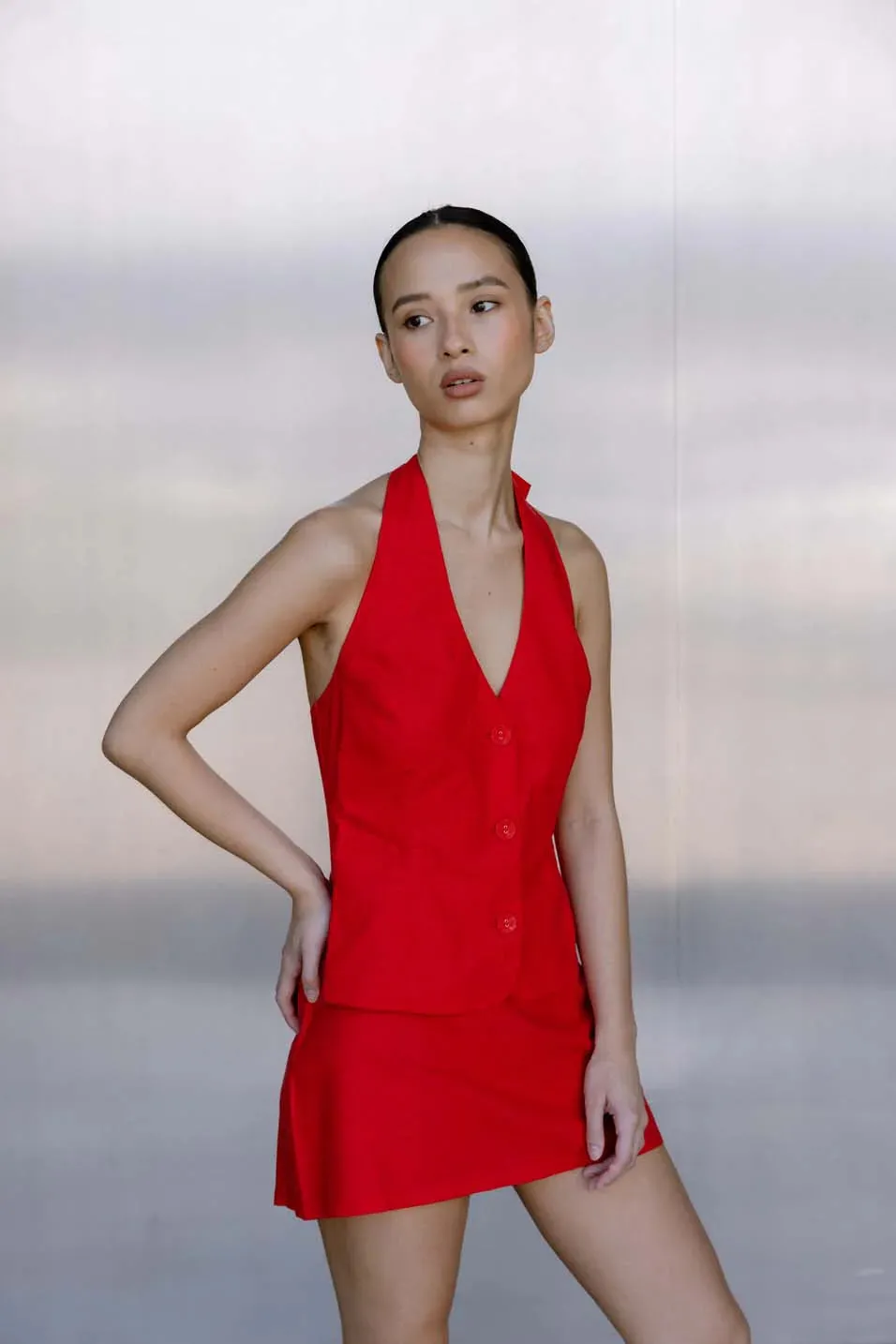 BISK THE LABEL RUE RED LINEN BLEND HALTER VEST