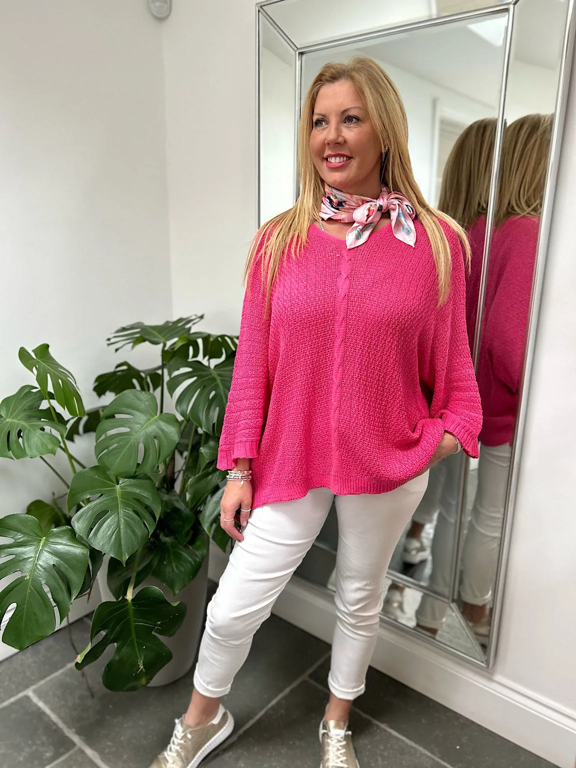 Lipstick V Neck Cable Detail Knit Yasmin