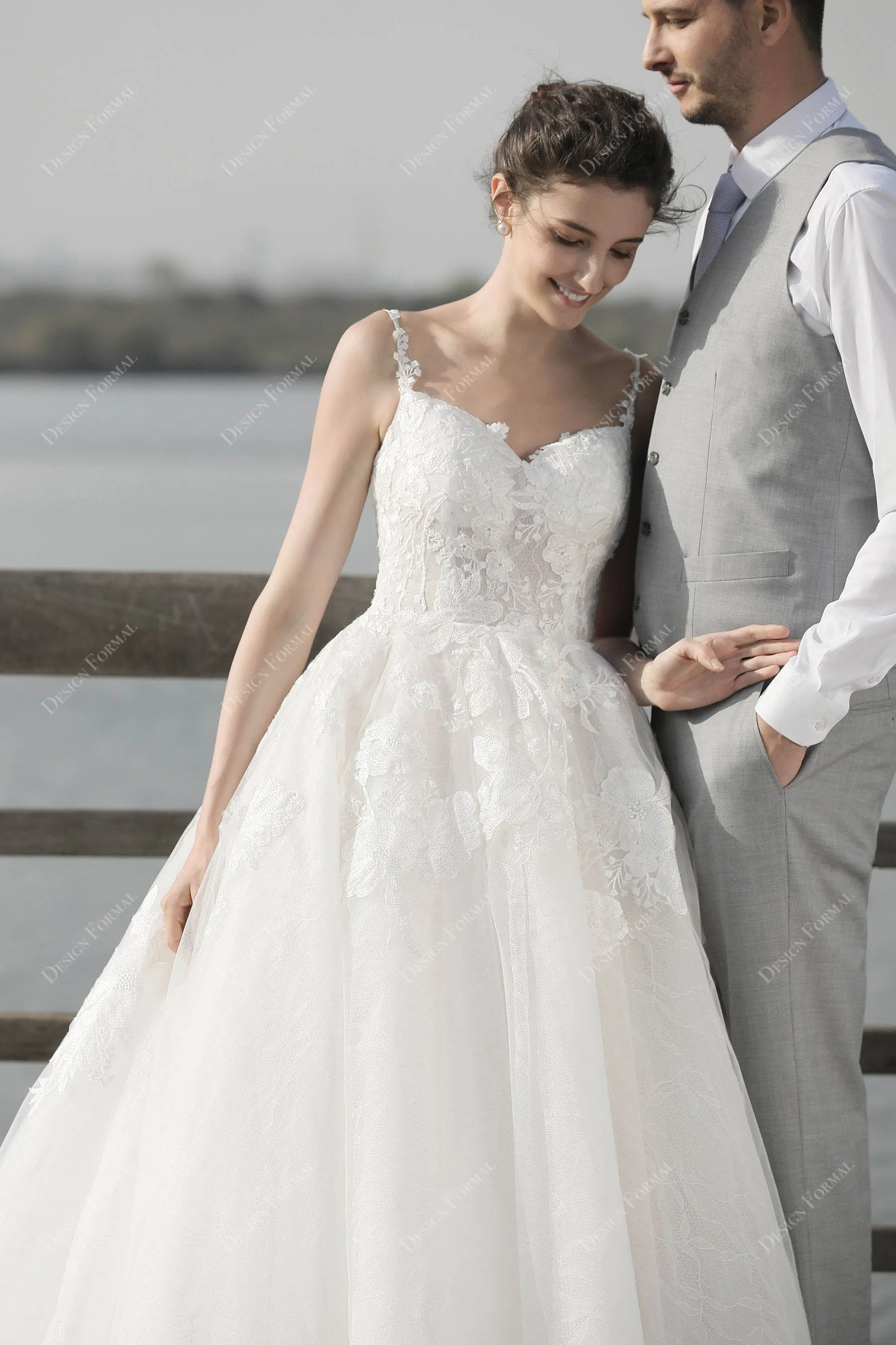 Spaghetti Strap Lace Tulle Princess Ball Gown Bridal Dress